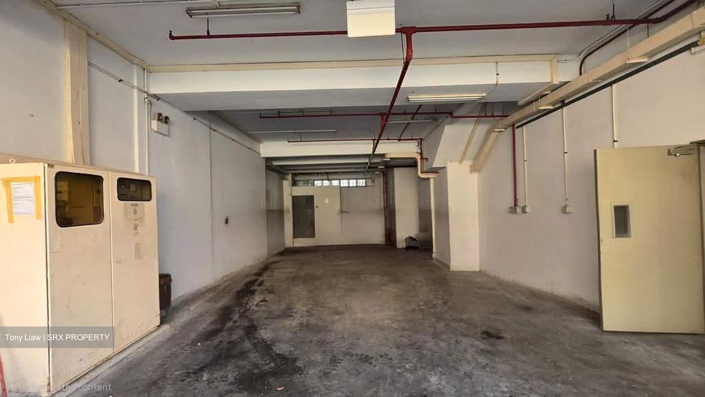 Kb Industrial Building (D14), Factory #616958311